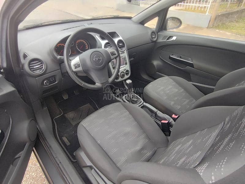 Opel Corsa D 