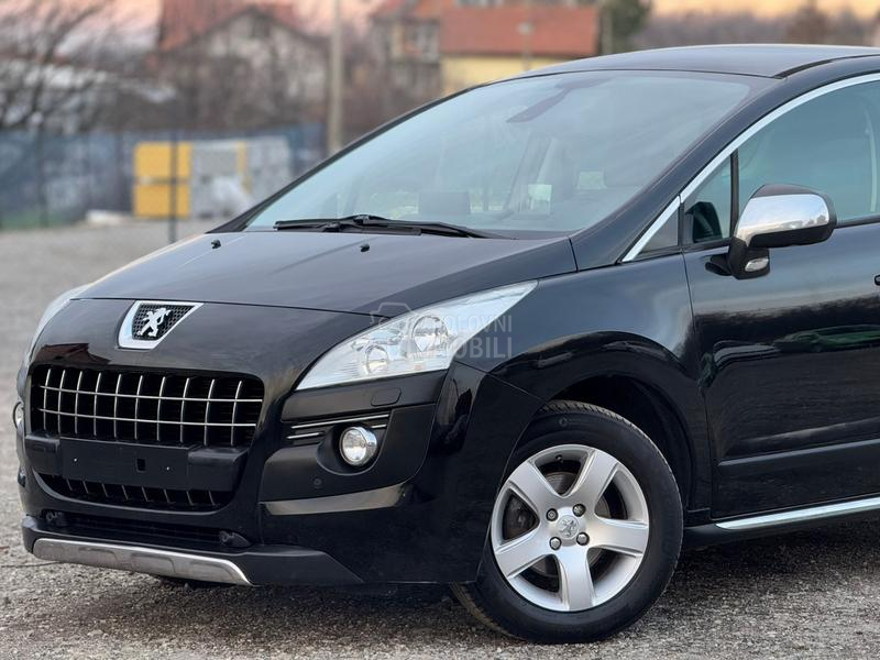 Peugeot 3008 1.6 eHDI FELINE NAVl