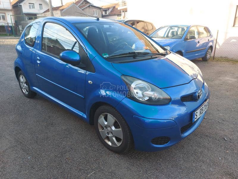 Toyota Aygo 1.0b clima alu 09