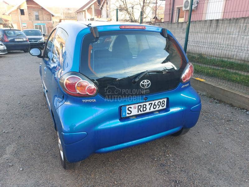 Toyota Aygo 1.0b clima alu 09