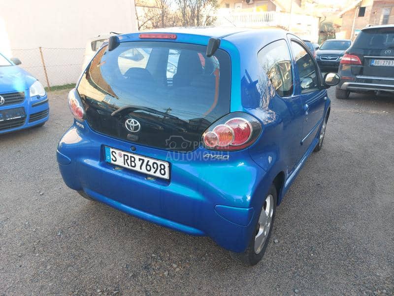 Toyota Aygo 1.0b clima alu 09