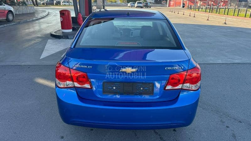 Chevrolet Cruze 1.8 S.W.i.S.S 2013