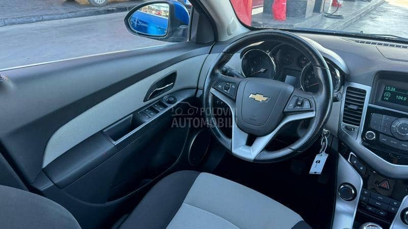 Chevrolet Cruze 1.8 S.W.i.S.S 2013