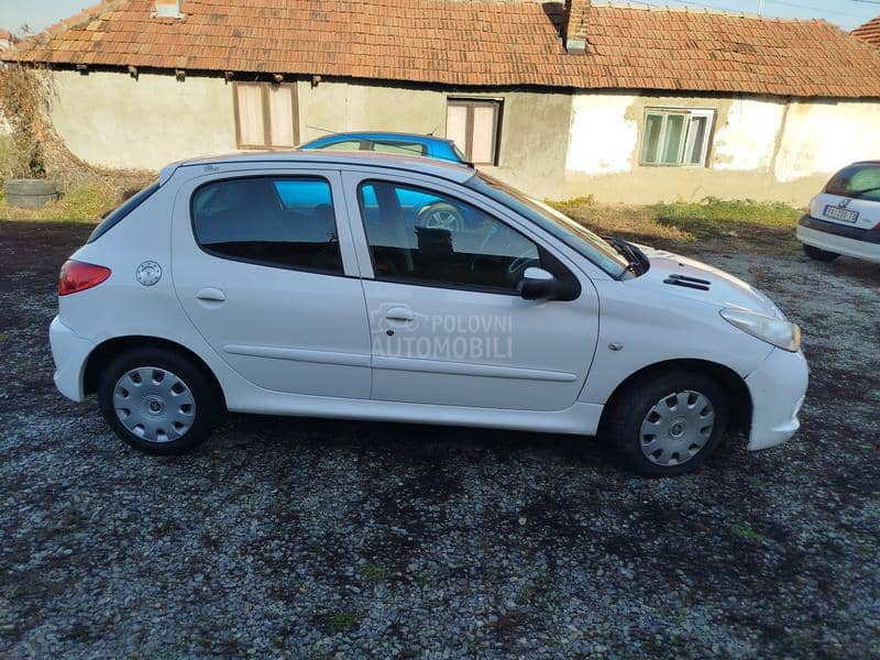 Peugeot 206 plus 1.4 b