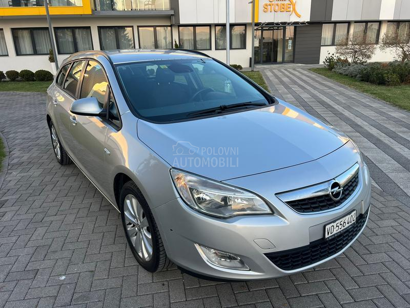 Opel Astra J 1.4T