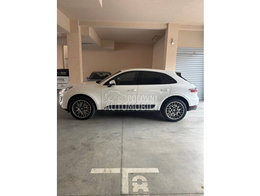 Porsche Macan Porsche Macan S