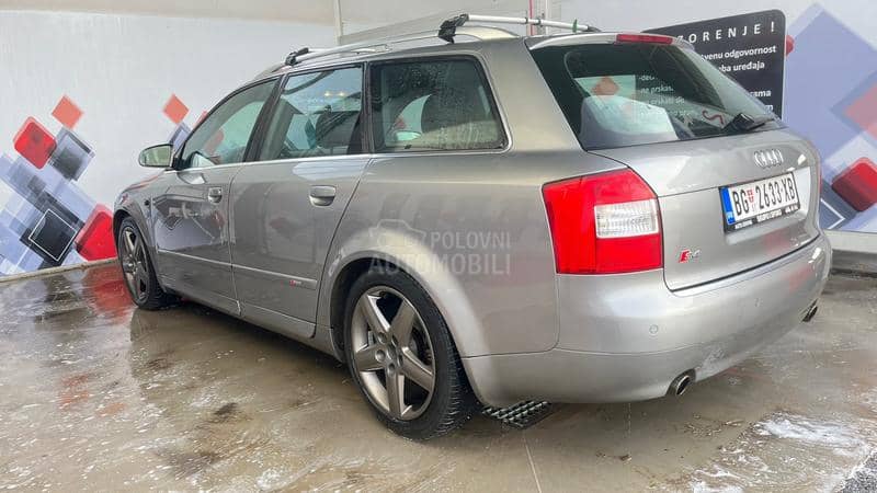 Audi A4 S line BEX 190ps