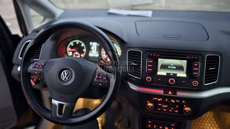 Volkswagen Sharan HIGHLINE S.W.I.SS