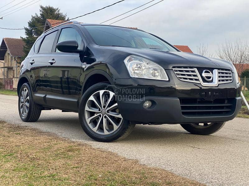 Nissan Qashqai PANO