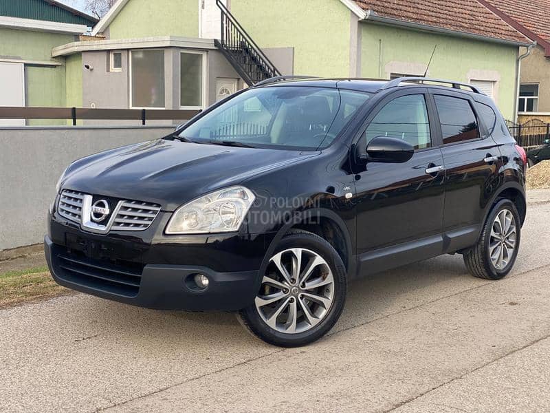 Nissan Qashqai PANO