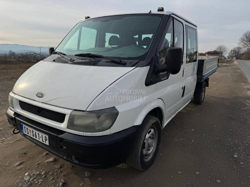 Ford Transit putar 7 sed