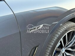 BMW X5 xD 45e M-paket BiW slika 14