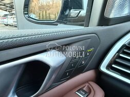 BMW X5 xD 45e M-paket BiW slika 39