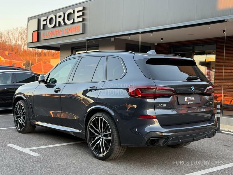 BMW X5 xD 45e M-paket BiW