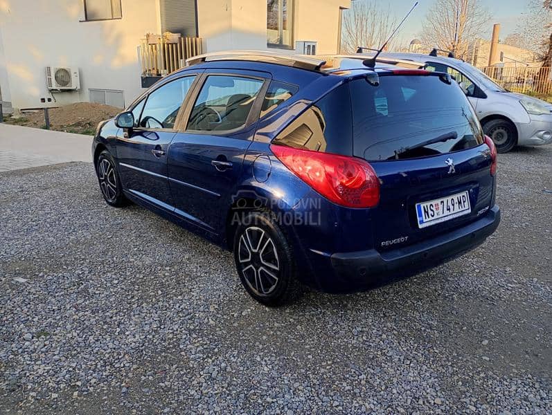 Peugeot 207 1.6