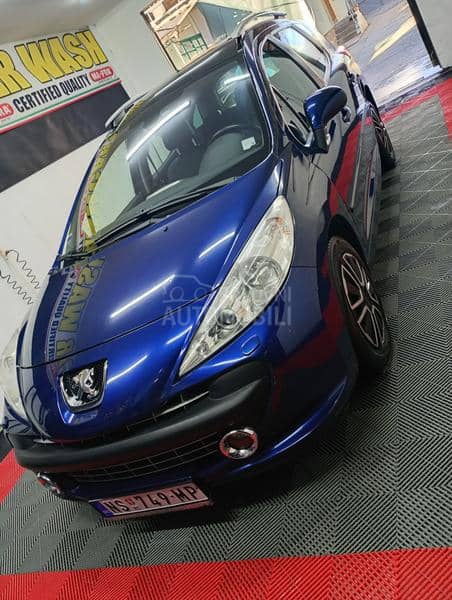 Peugeot 207 1.6