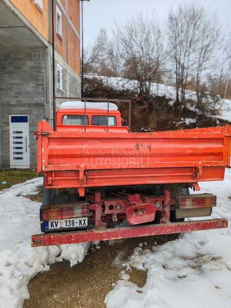 Mercedes Benz 1320