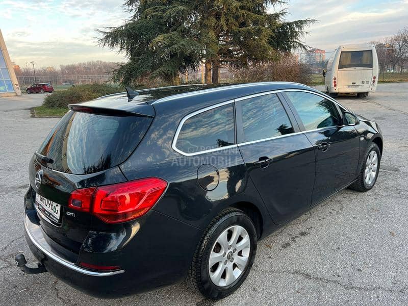 Opel Astra J 1.6CDTI