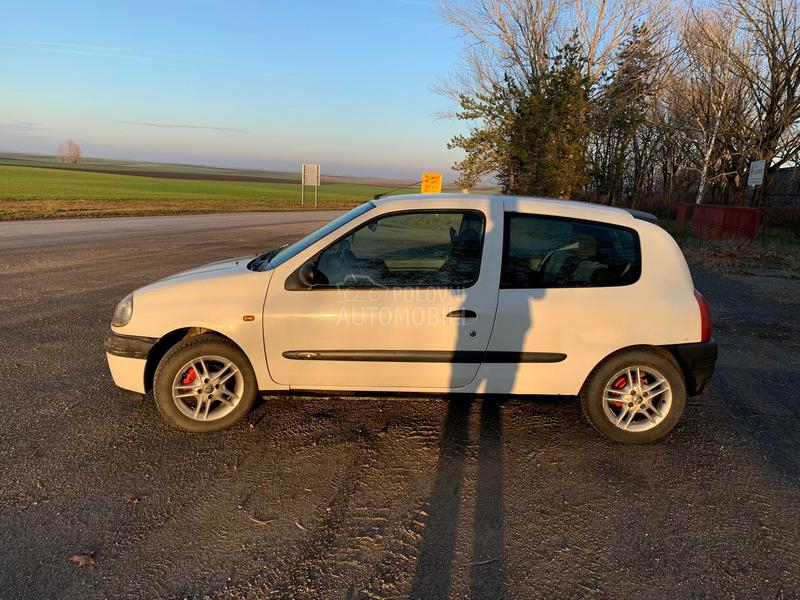 Renault Clio 