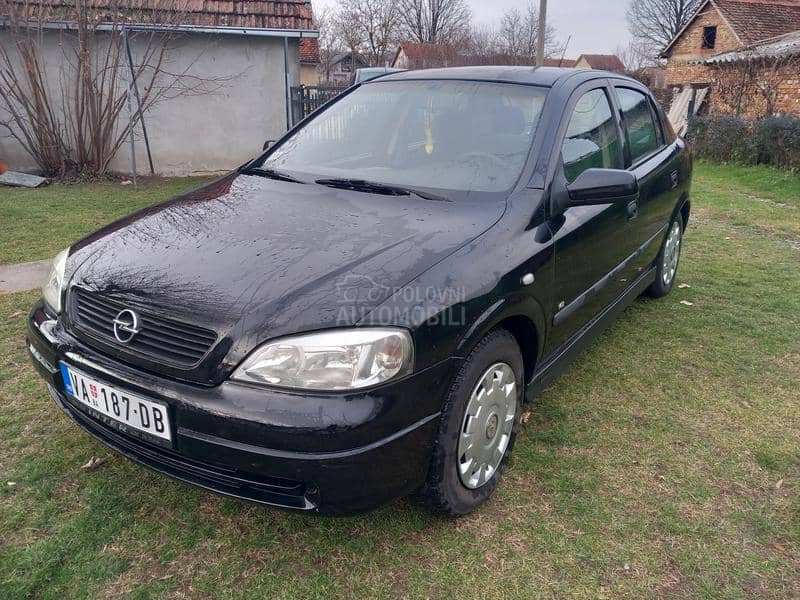 Opel Astra G p o g l e d a j