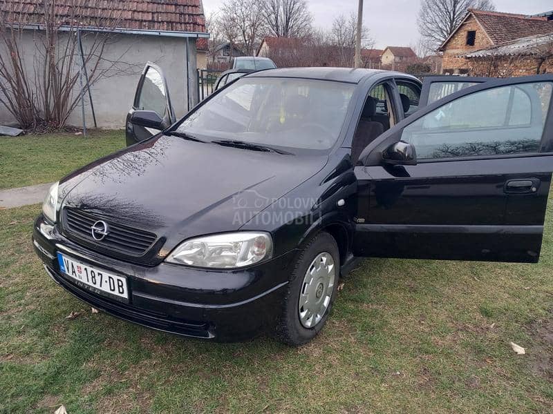 Opel Astra G p o g l e d a j