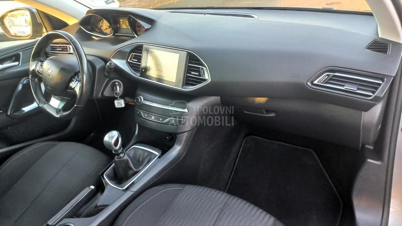 Peugeot 308 1.6  HDI