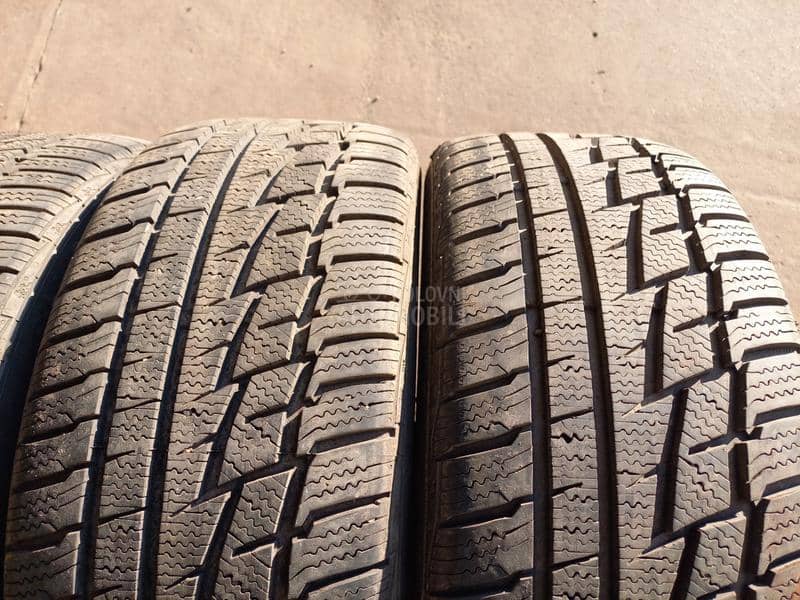 Matador 225/45 R17 Zimska