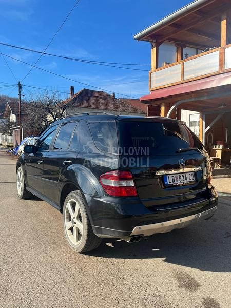 Mercedes Benz ML 320 