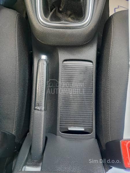 Volkswagen Golf 6 1.6 TDI