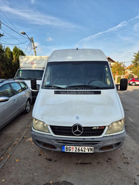 Mercedes Benz Sprinter 413