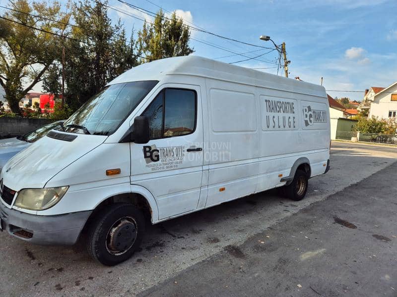 Mercedes Benz Sprinter 413