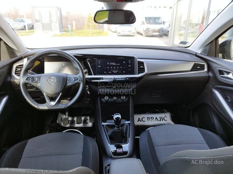 Opel Grandland X 1.2 130 HP MT6