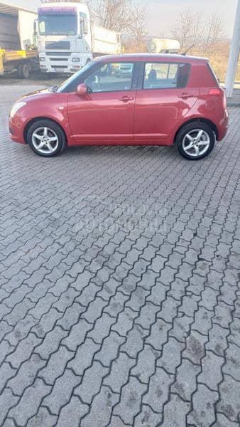 Suzuki Swift 1.3 16v 4x4