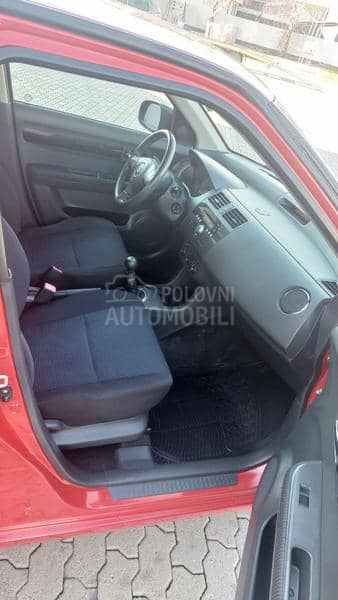 Suzuki Swift 1.3 16v 4x4