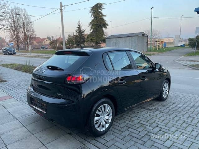 Peugeot 208 11000 k.m