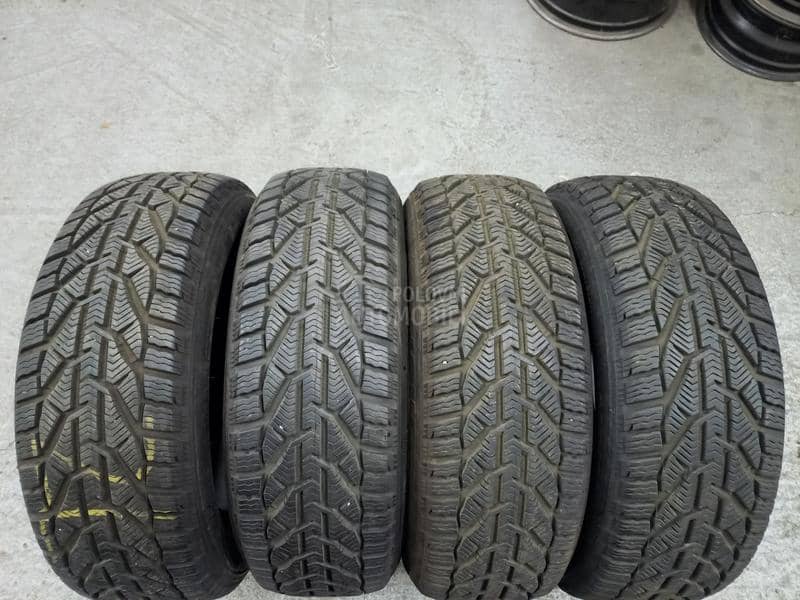 Riken 215/60 R16 Zimska