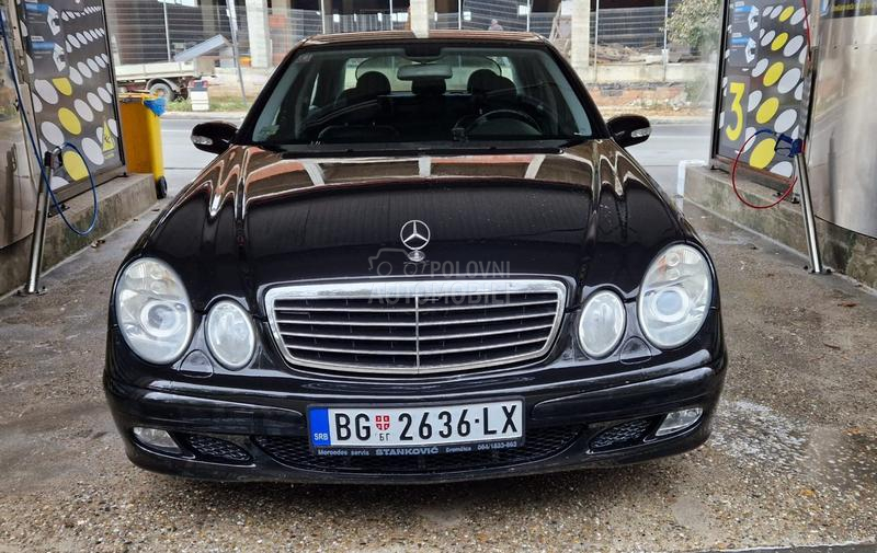 Mercedes Benz E 200 