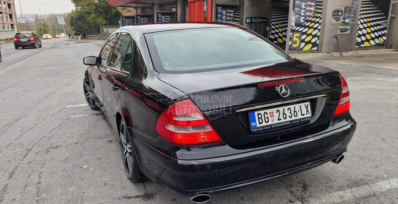 Mercedes Benz E 200 