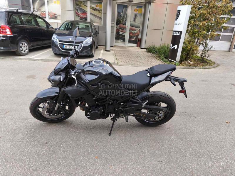 Kawasaki Z900