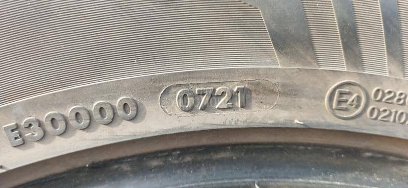 Vredestein 215/65 R17 Sve sezone