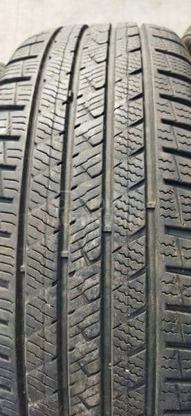 Vredestein 215/65 R17 Sve sezone