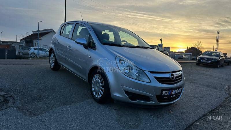 Opel Corsa D O d L I Č n A