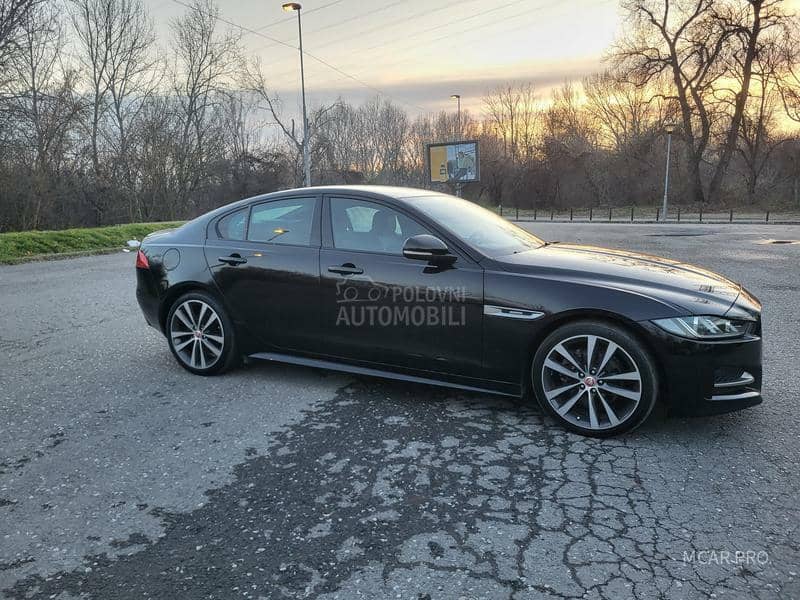 Jaguar XE R-SPORT VIRTUAL