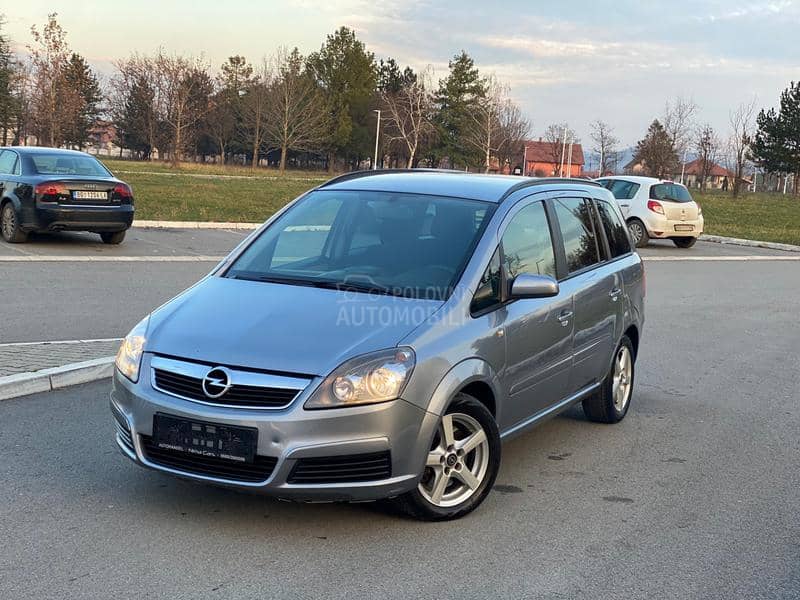 Opel Zafira 7 S E D I S T A