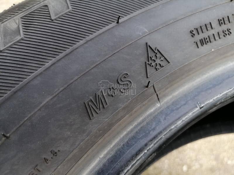 Falken 235/65 R17 Zimska