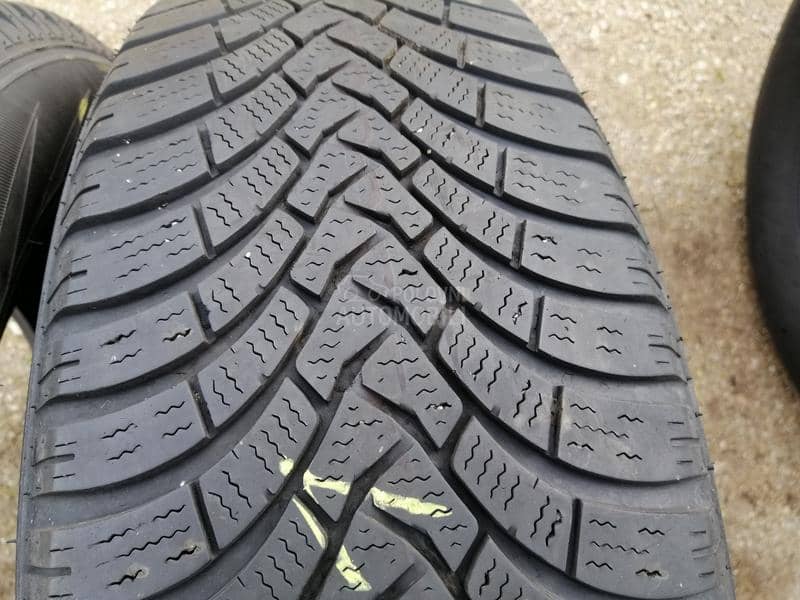 Falken 235/65 R17 Zimska