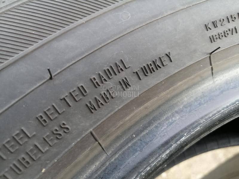 Falken 235/65 R17 Zimska