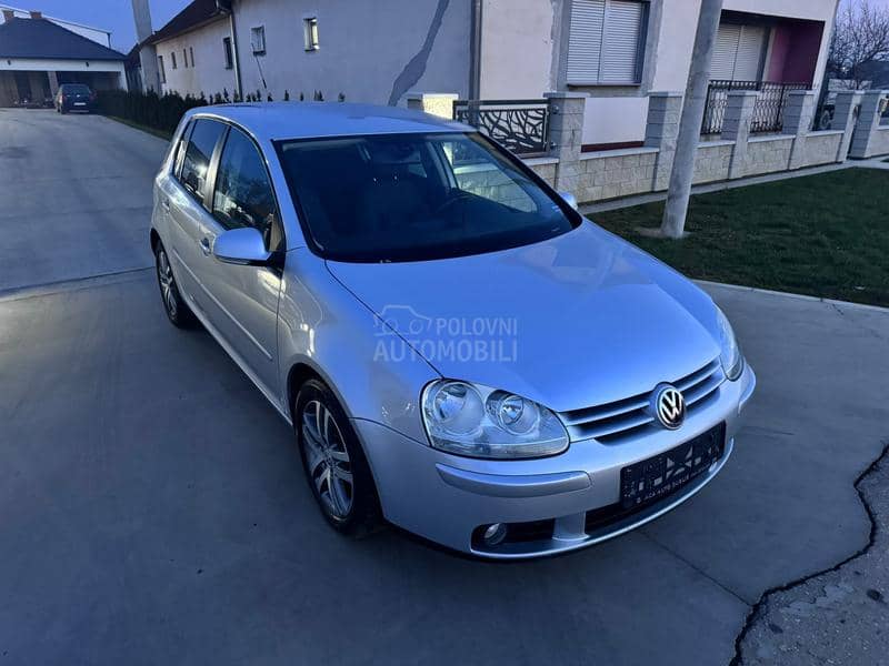 Volkswagen Golf 5 UNITED 4motion