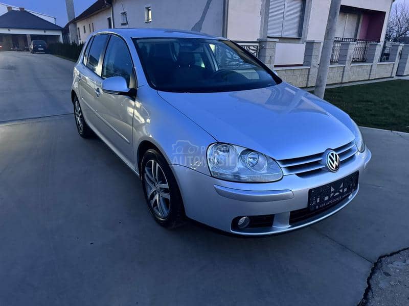 Volkswagen Golf 5 UNITED 4motion