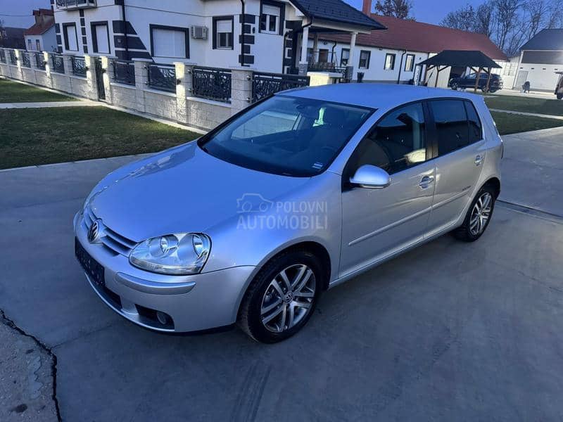 Volkswagen Golf 5 UNITED 4motion